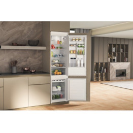 WHIRLPOOL Ugradbeni kombinirani hladnjak WHC20D031B1
